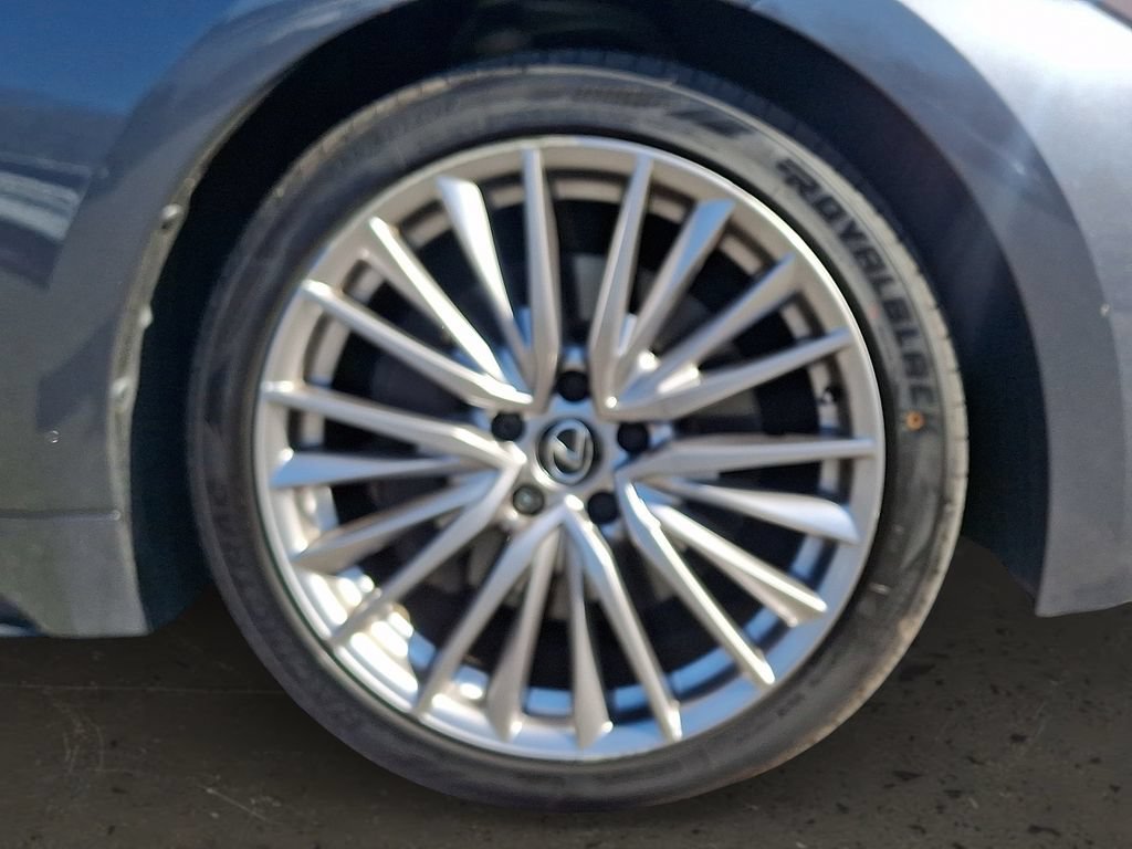 Used 2024 Lexus IS 300 w/ Premium Package RWD image 9