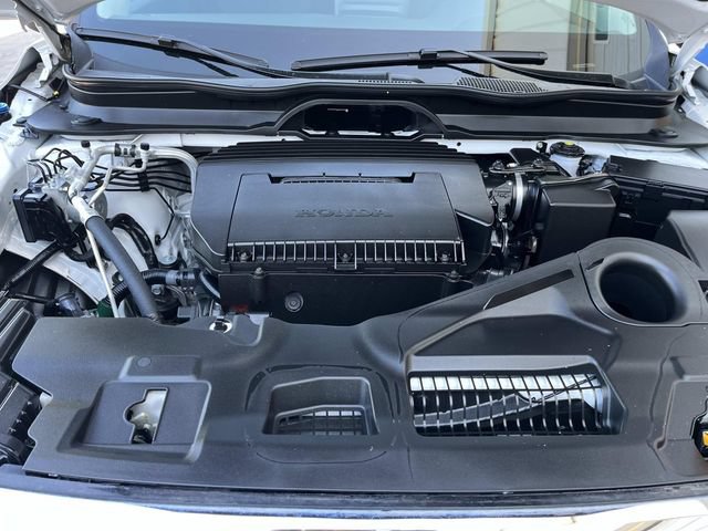 Certified 2025 Honda Pilot Touring image 5