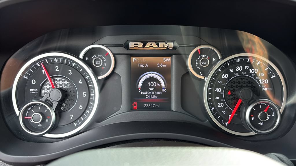 Used 2025 RAM 2500 Big Horn AWD/4WD image 16
