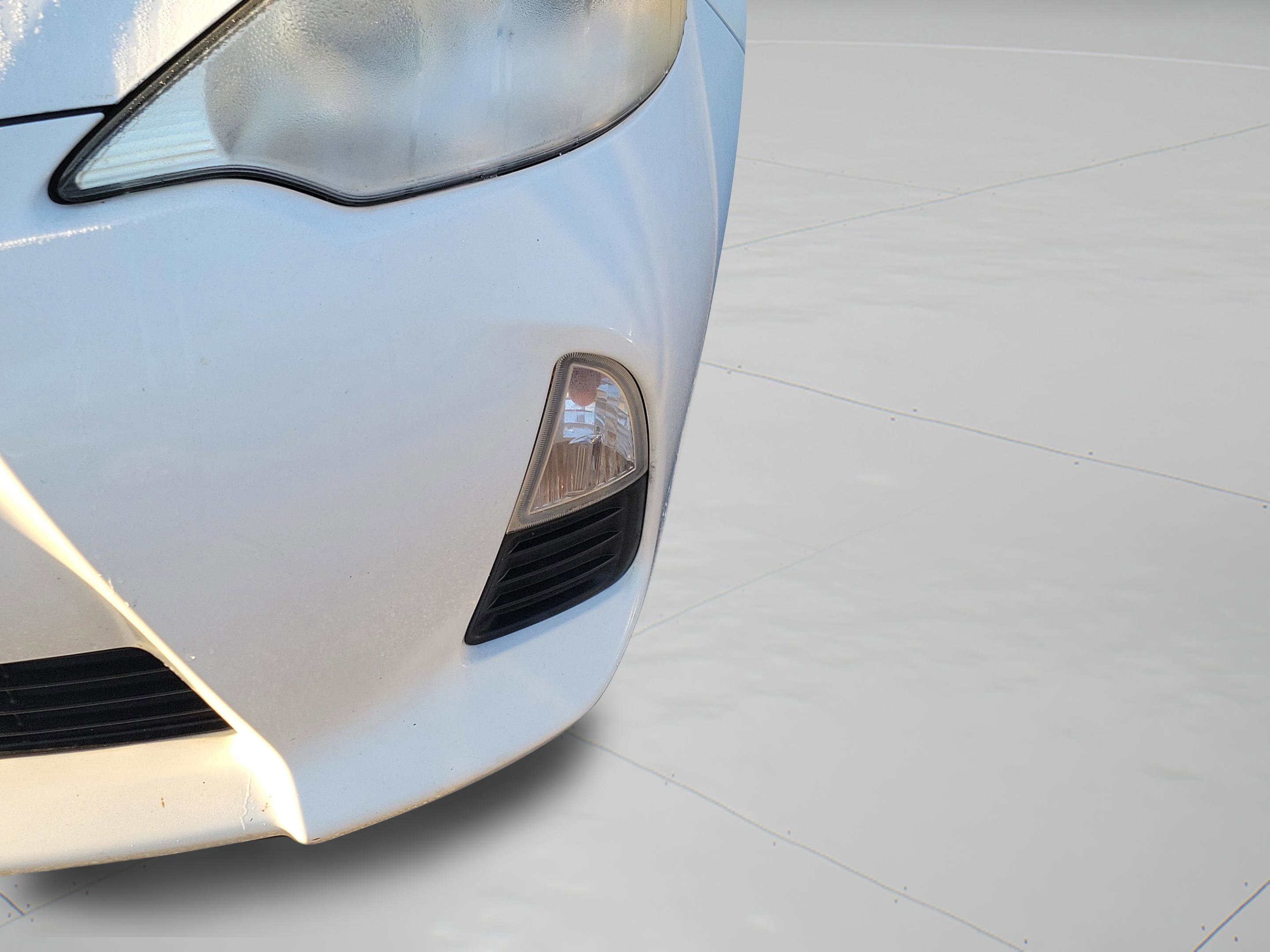 Used 2012 Toyota Prius C One image 9