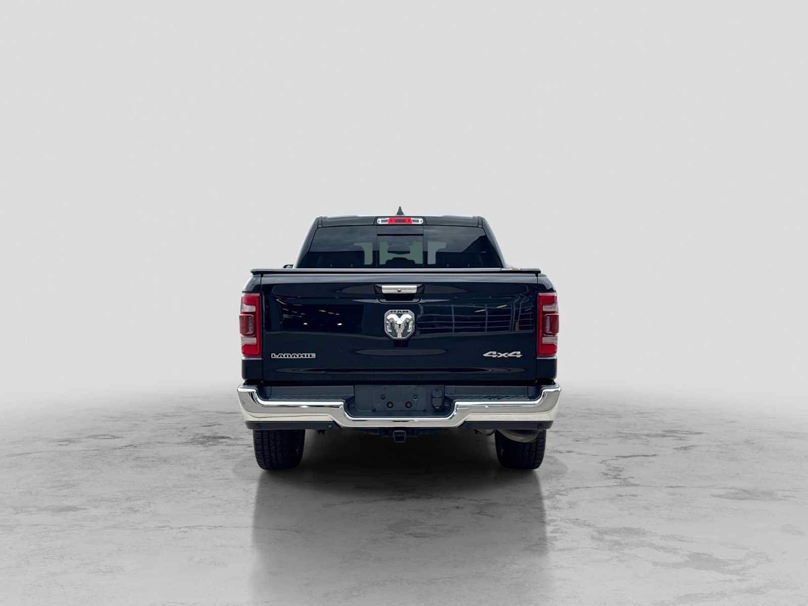 Used 2019 RAM 1500 Laramie AWD/4WD image 5