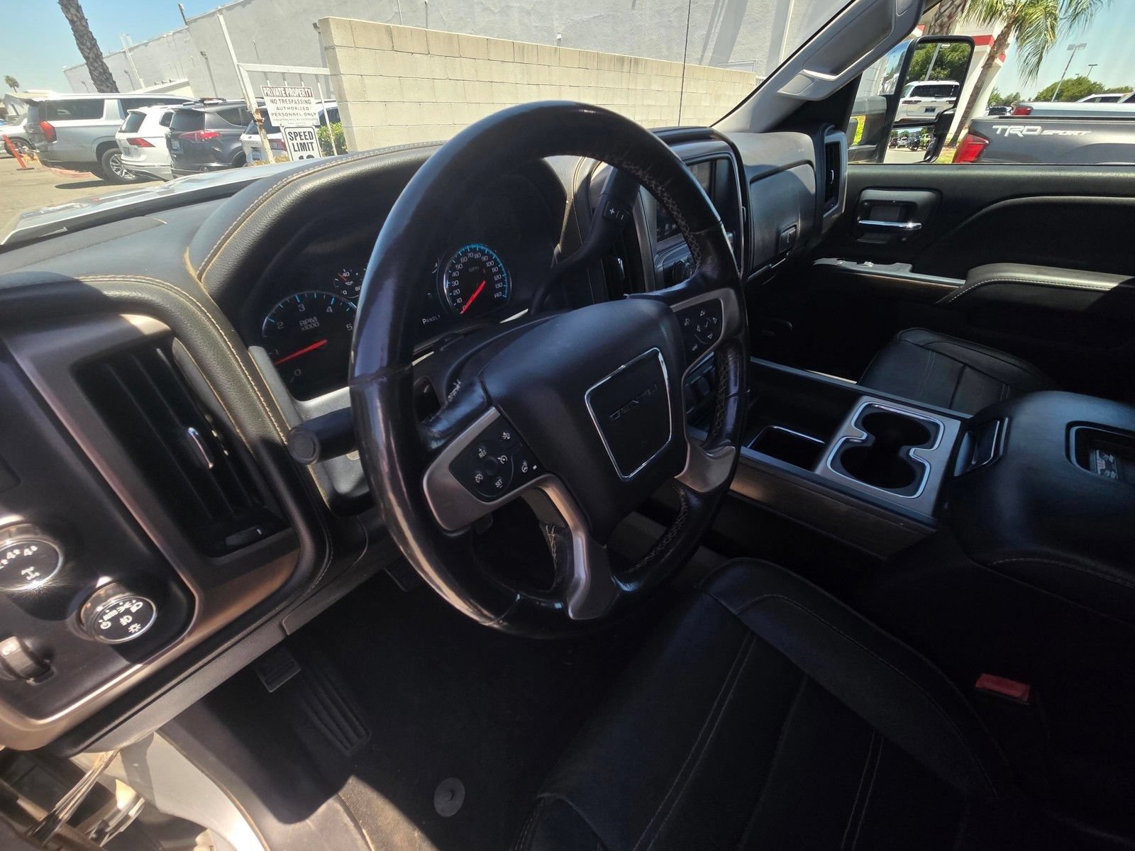 Used 2018 GMC Sierra 3500 Denali AWD/4WD image 11