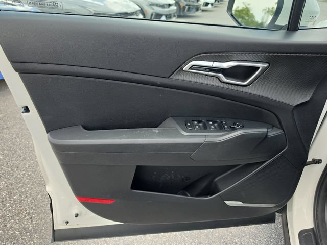 Certified 2023 Kia Sportage LX AWD/4WD image 15
