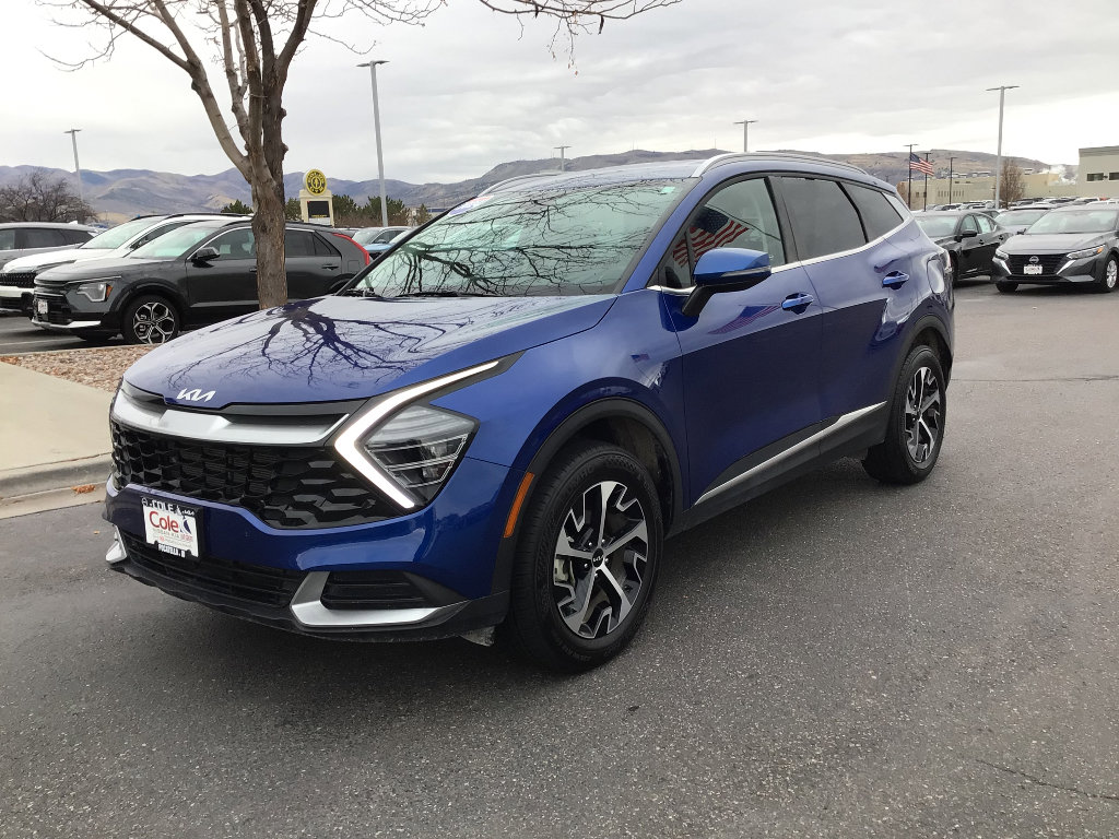 Used 2024 Kia Sportage EX image 2