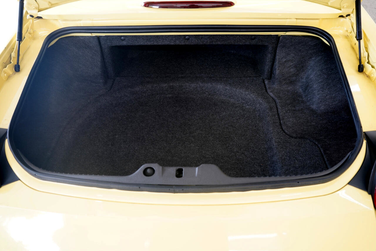 Used 2002 Ford Thunderbird image 30