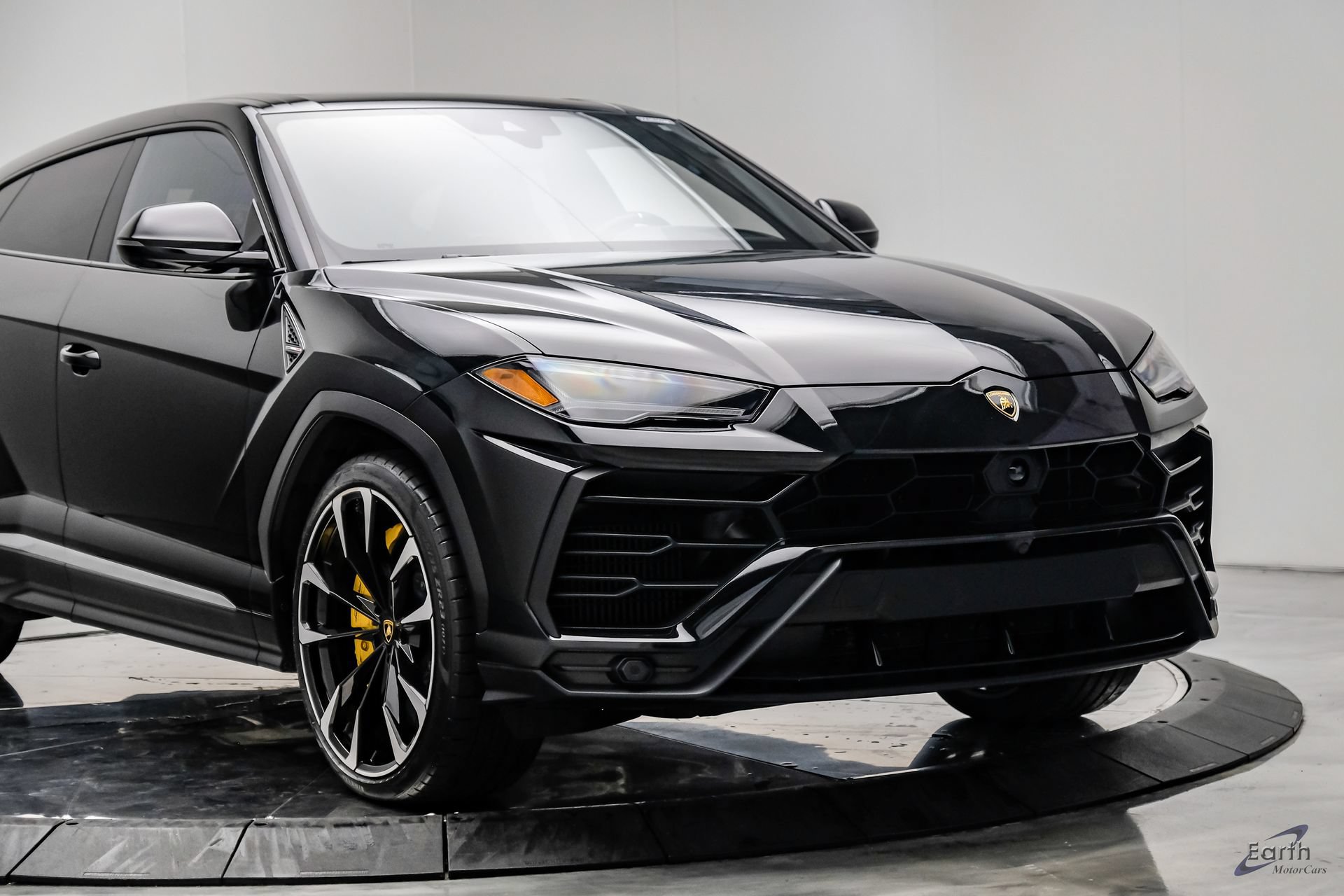 Used 2022 Lamborghini Urus AWD/4WD image 26