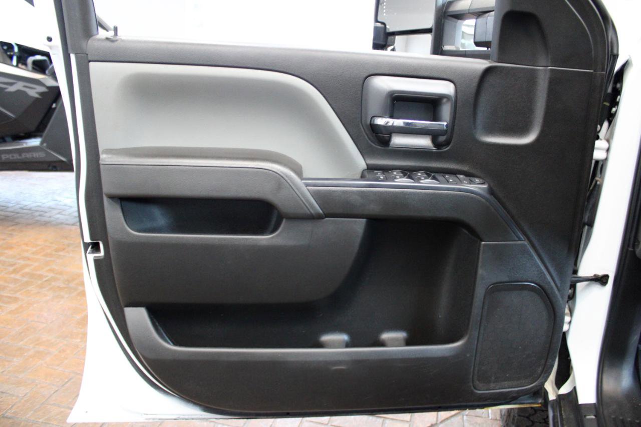 Used 2017 Chevrolet Silverado 2500 W/T w/ Snow Plow Prep Package image 10