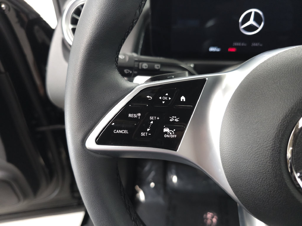 Certified 2026 Mercedes-Benz GLB 250 4MATIC image 10