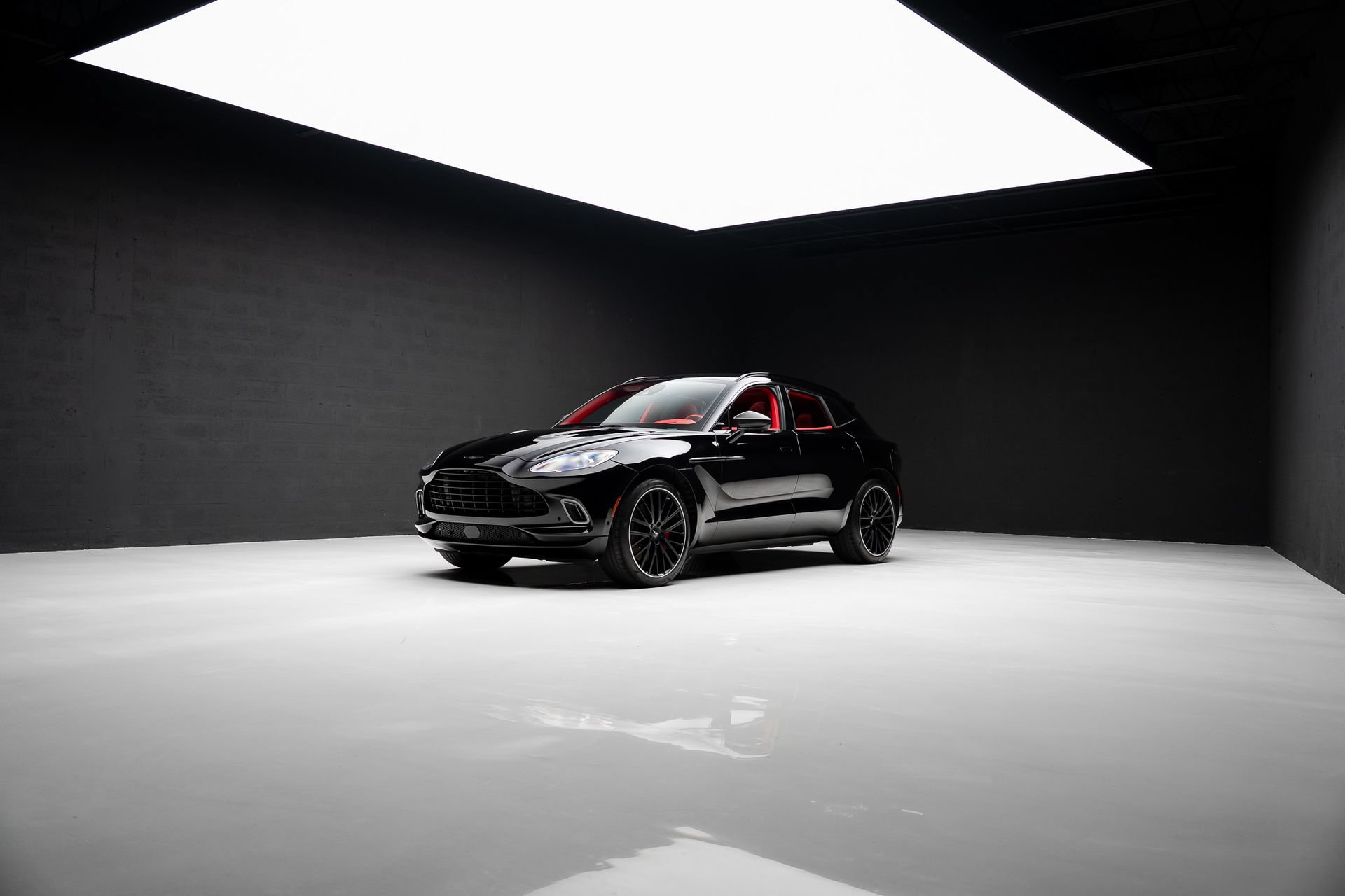 Used 2022 Aston Martin DBX AWD/4WD image 84