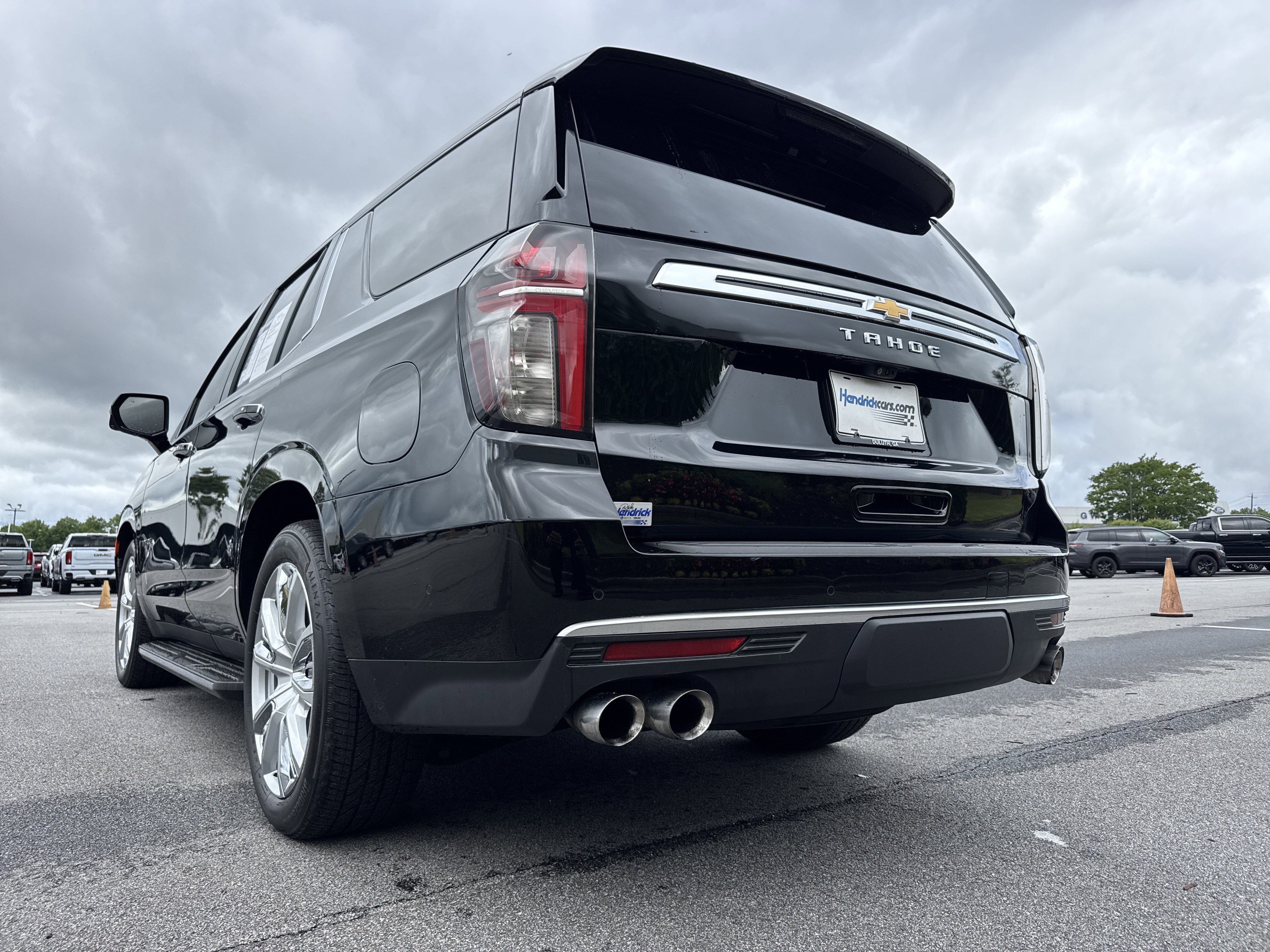 Used 2023 Chevrolet Tahoe High Country w/ Advanced Technology Package AWD/4WD image 8