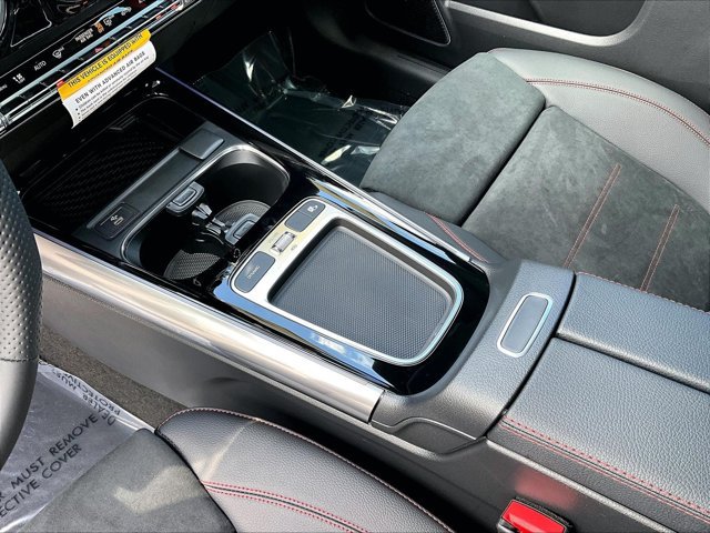 New 2026 Mercedes-Benz GLA 35 AMG 4MATIC image 10