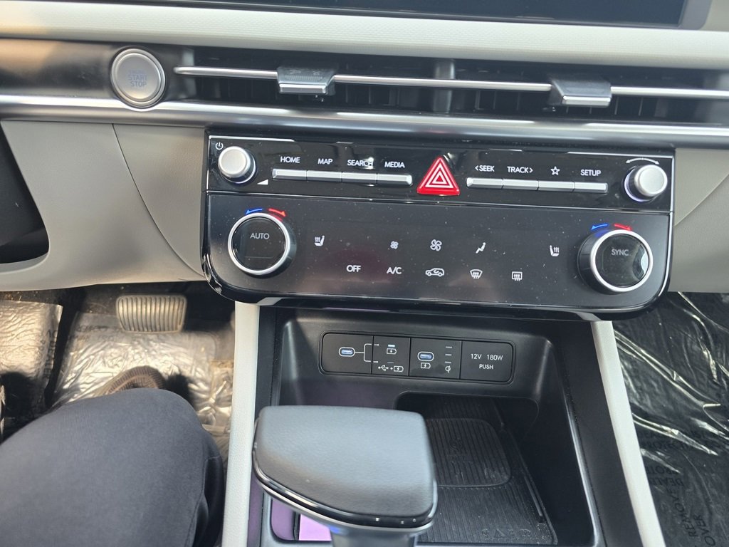 Used 2025 Hyundai Tucson SEL image 16