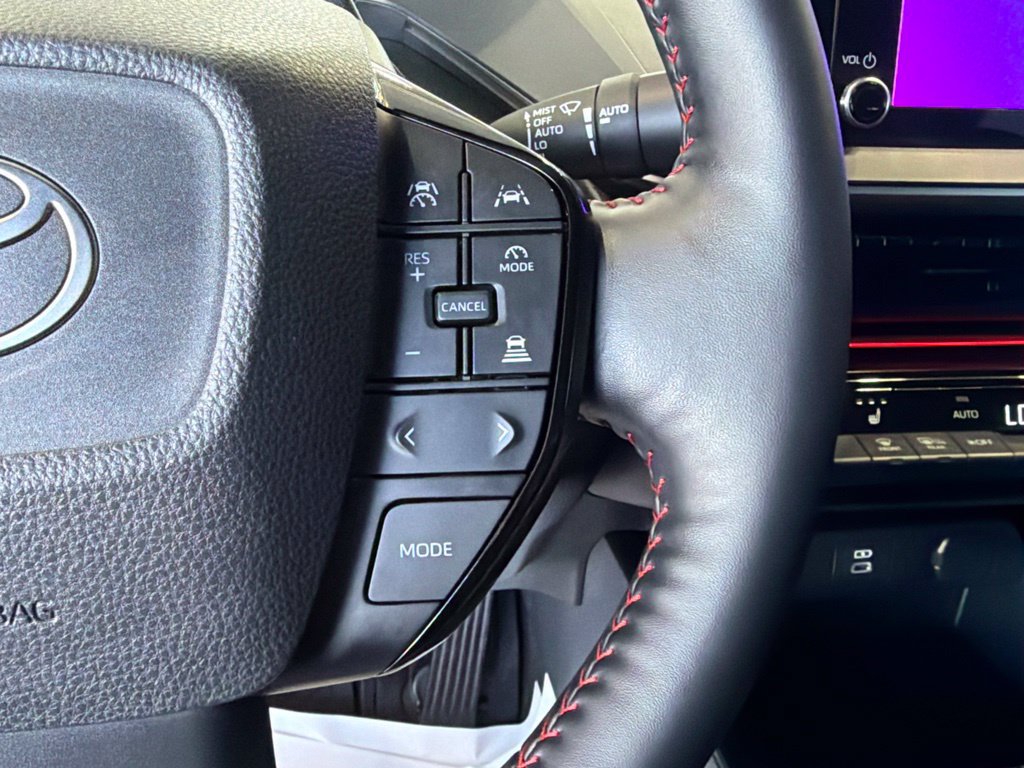 Certified 2026 Toyota Prius Plug-In Hybrid FWD image 26