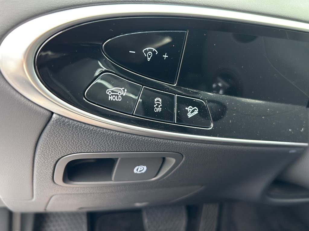 Certified 2026 Genesis GV70 2.5T Advanced image 33