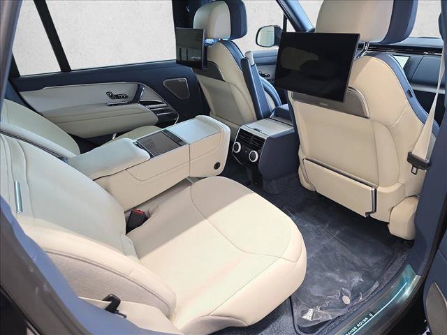 New 2026 Land Rover Range Rover SV AWD/4WD image 11