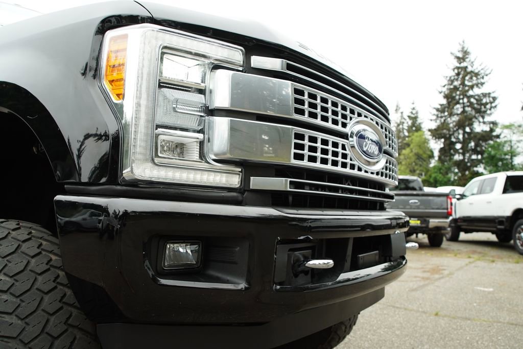Used 2017 Ford F350 Platinum w/ FX4 Off-Road Package AWD/4WD image 38