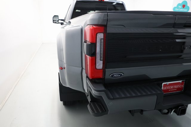 Used 2025 Ford F450 Platinum w/ FX4 Off-Road Package image 76