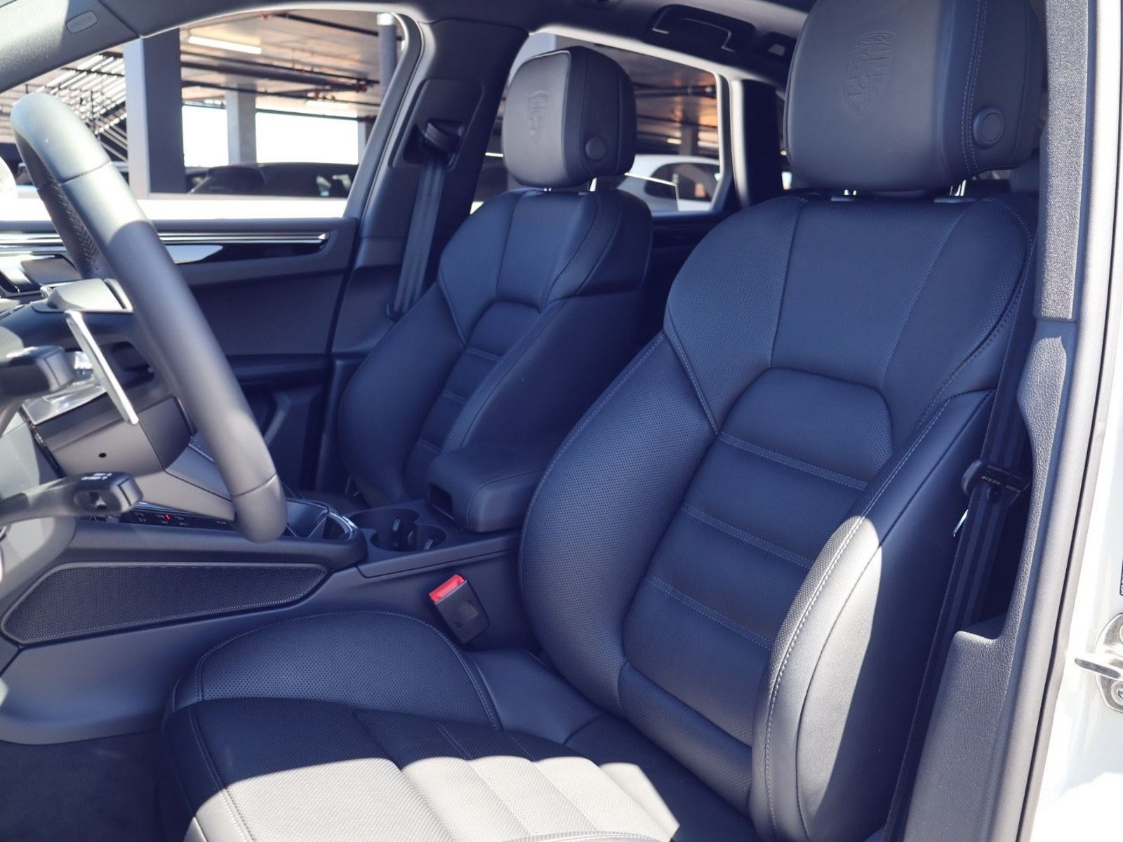 New 2026 Porsche Macan S AWD/4WD image 5