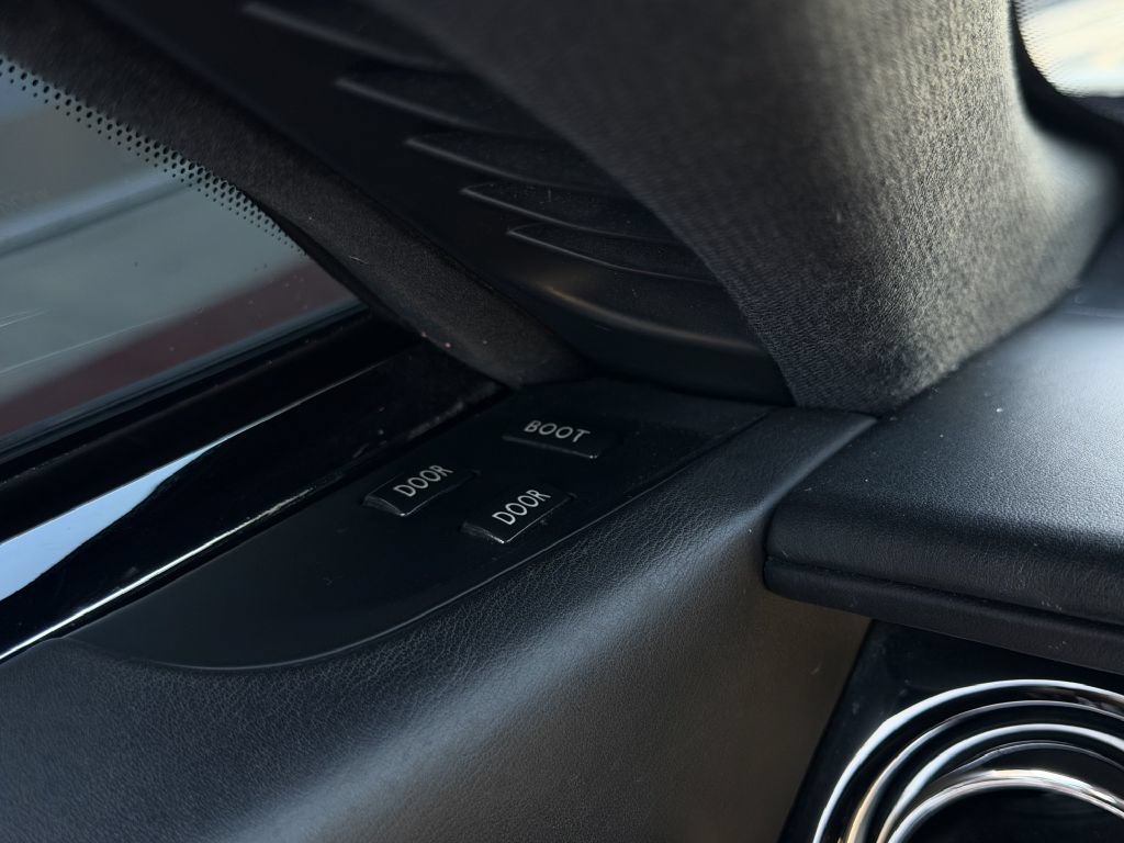 Used 2017 Rolls-Royce Wraith RWD image 20