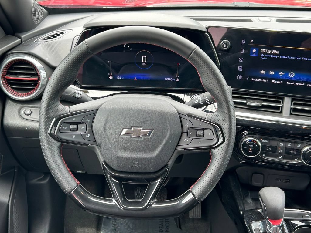 Used 2026 Chevrolet Trax RS w/ Sunroof Package FWD image 39