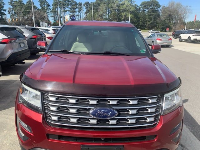 Used 2017 Ford Explorer Limited image 2