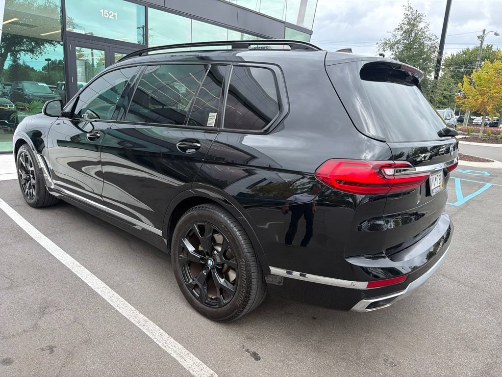 Used 2022 BMW X7 xDrive40i w/ Luxury Seating Package AWD/4WD image 5