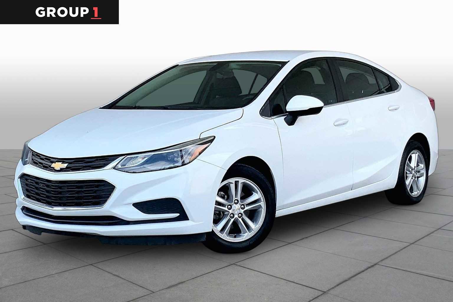 Used 2017 Chevrolet Cruze LT