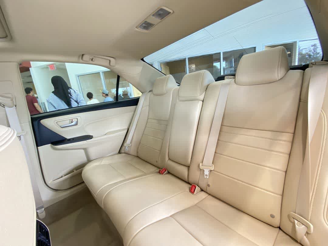 Used 2015 Toyota Camry XLE w/ Moonroof Package FWD image 26