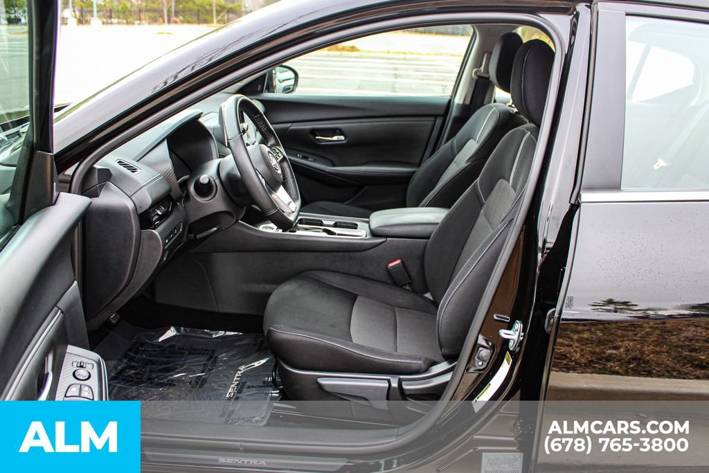 Used 2025 Nissan Sentra SV w/ All-Weather Package image 17