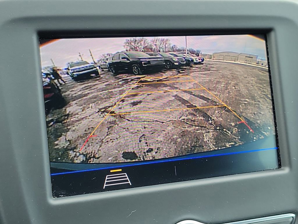 Used 2020 Chevrolet Equinox LT w/ Driver Convenience Package image 16