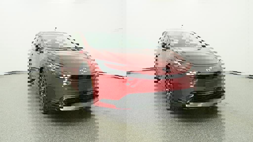 New 2026 Toyota Prius XLE image 30