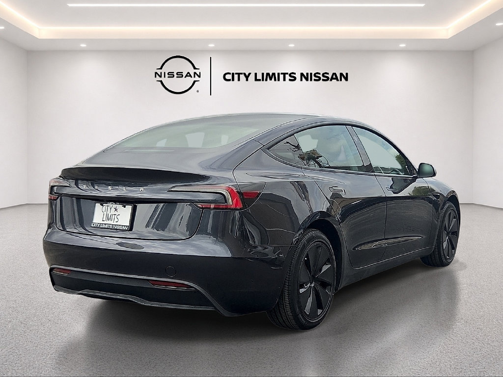 Used 2024 Tesla Model 3 Standard Range RWD image 5