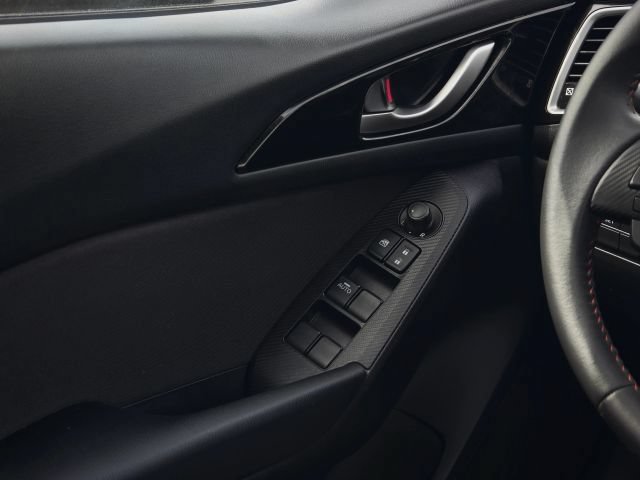 Used 2014 MAZDA MAZDA3 i Touring FWD image 23