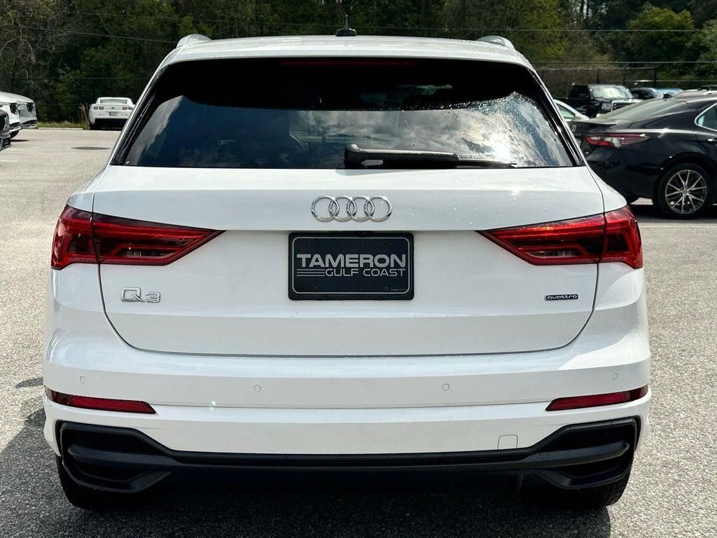 Used 2022 Audi Q3 2.0T Premium w/ Convenience Package image 3