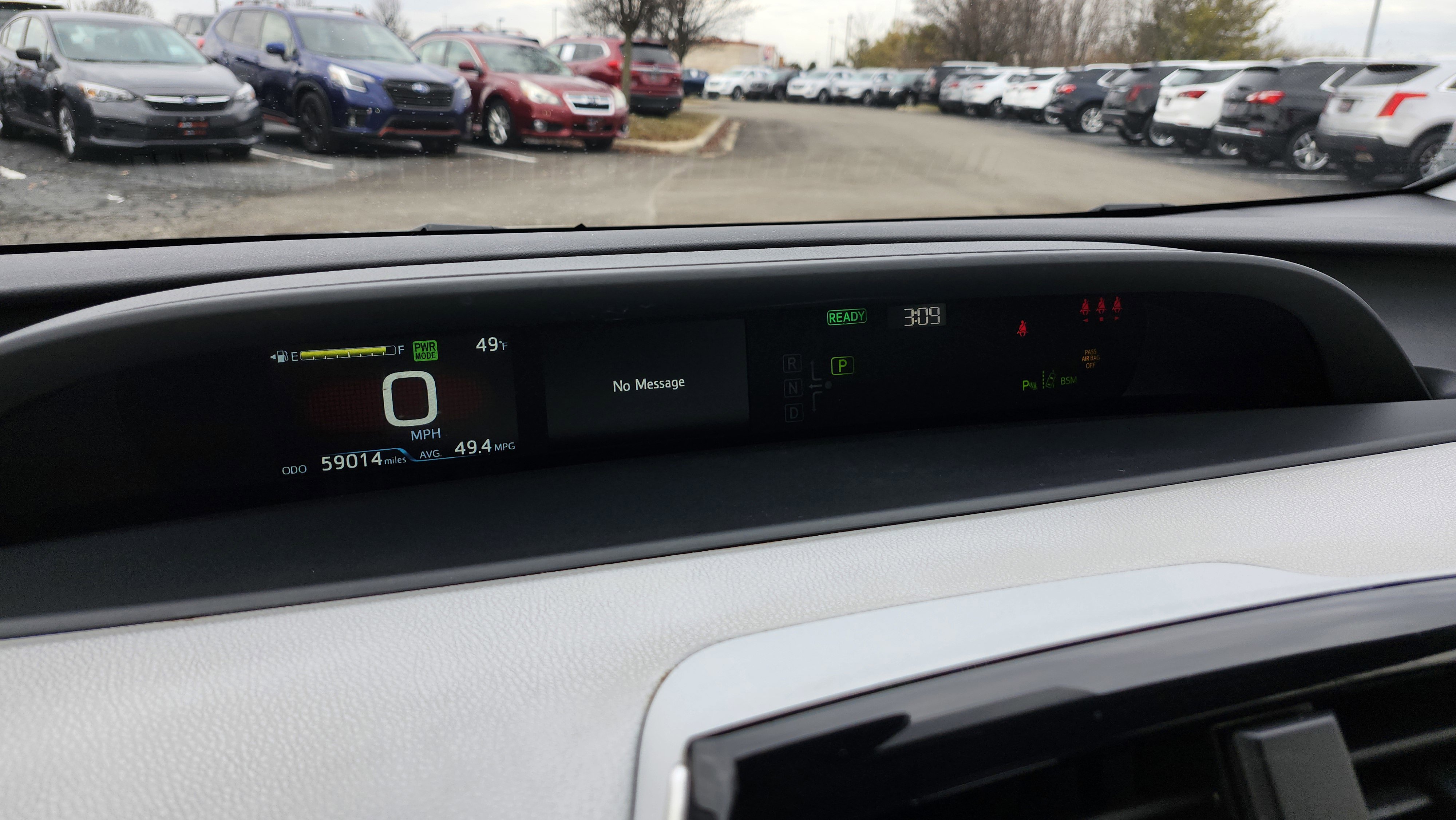 Used 2022 Toyota Prius LE image 30