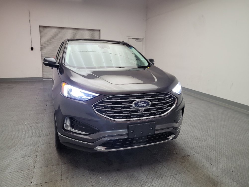 Used 2019 Ford Edge Titanium w/ Equipment Group 301A AWD/4WD image 14