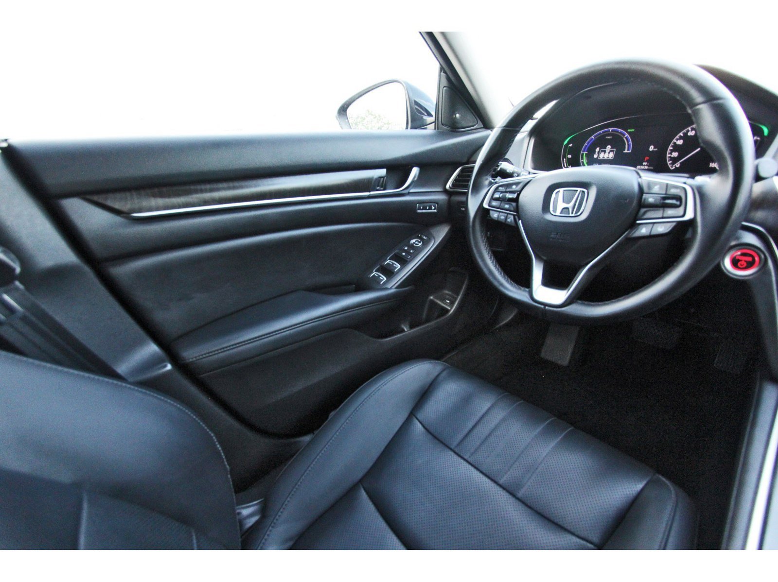 Used 2022 Honda Accord Touring image 9