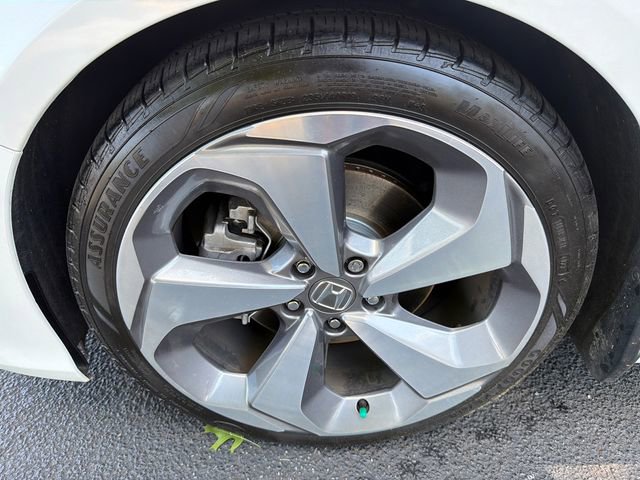 Used 2019 Honda Accord Touring image 11