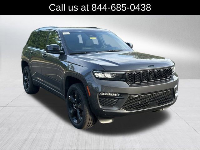 New 2025 Jeep Grand Cherokee Limited w/ Black Appearance Package image 3
