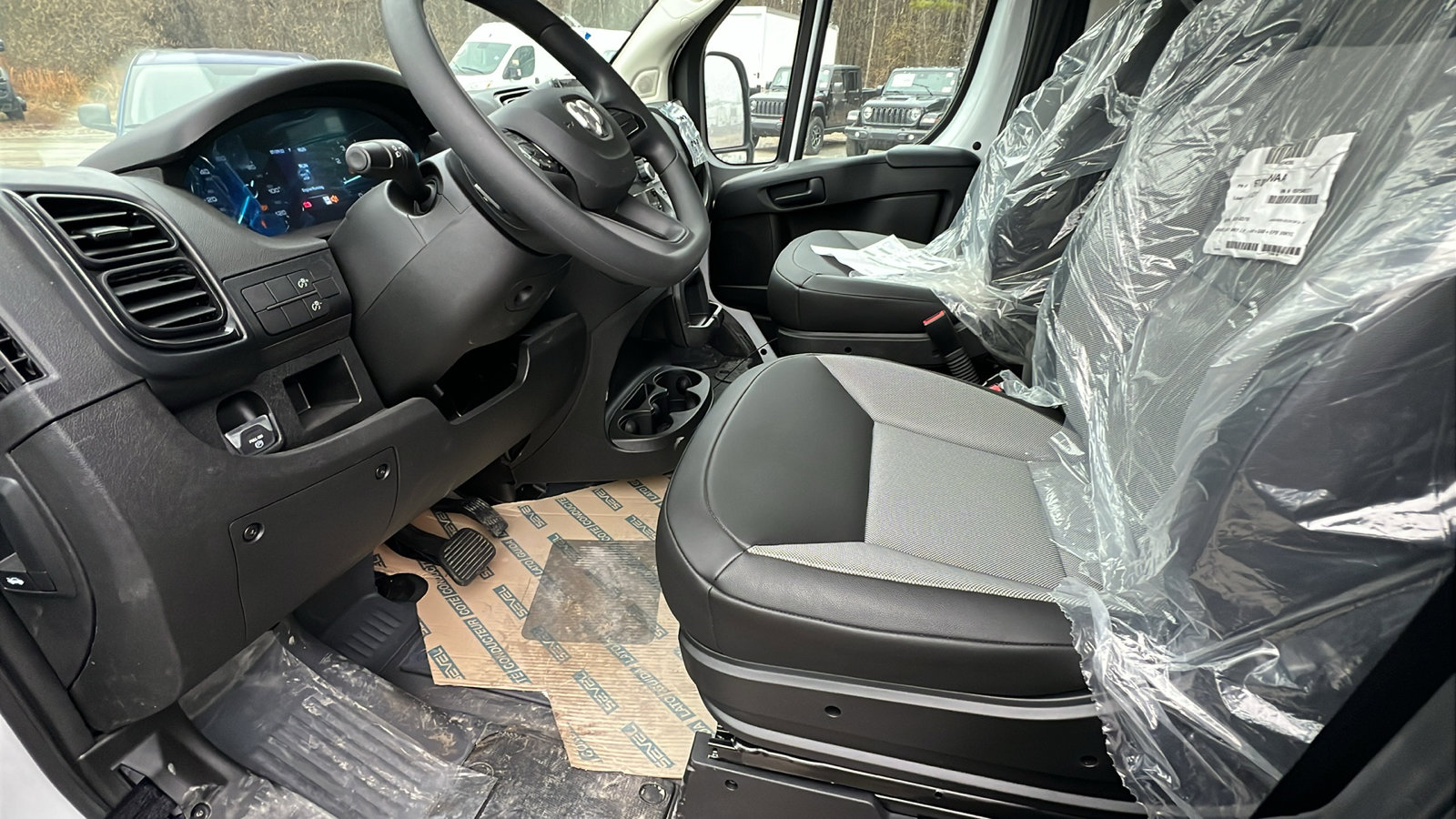 Used 2025 RAM ProMaster 1500 image 17