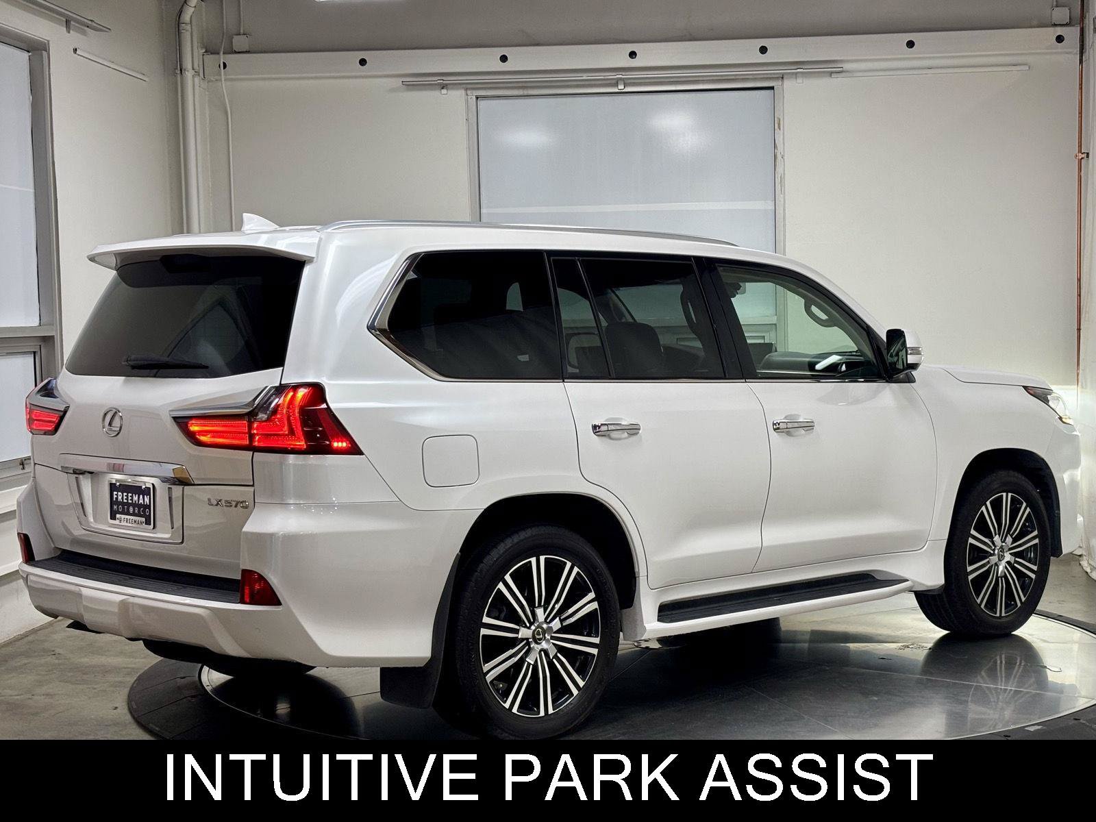 Used 2018 Lexus LX 570 4WD w/ Luxury Package image 8