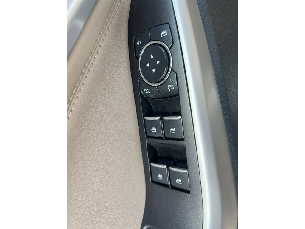 Used 2022 Ford Explorer Limited w/ Equipment Group 301A image 22