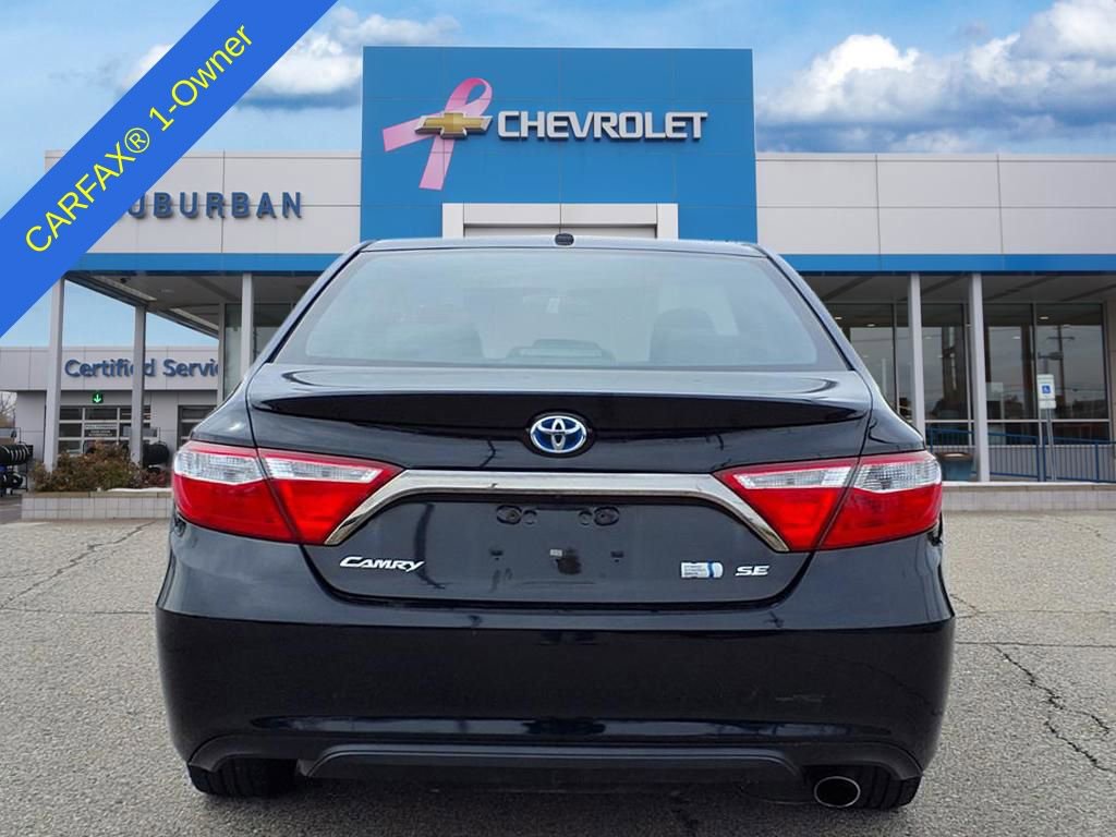 Used 2015 Toyota Camry SE w/ Moonroof Package image 7