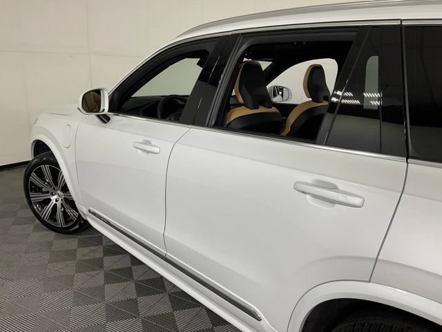 Used 2024 Volvo XC90 T8 Ultimate w/ Protection Package Premier AWD/4WD image 37