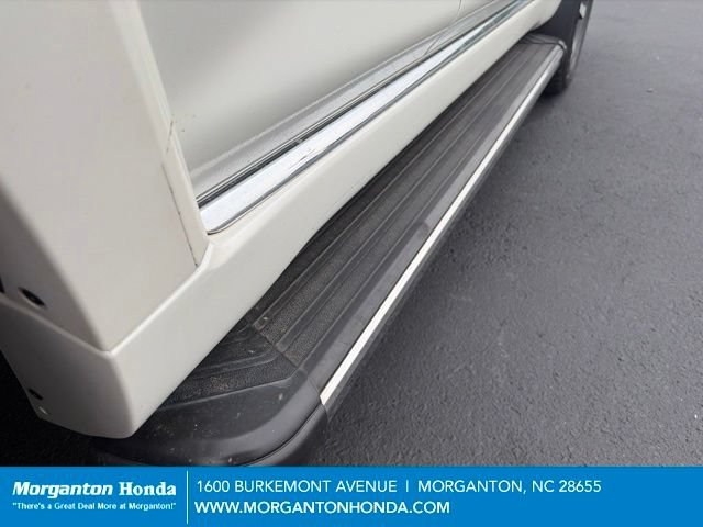 Used 2022 Toyota 4Runner Limited AWD/4WD image 10
