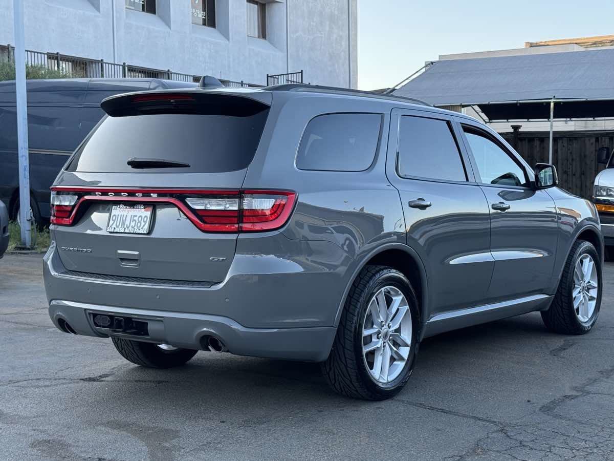 Used 2023 Dodge Durango GT RWD image 13