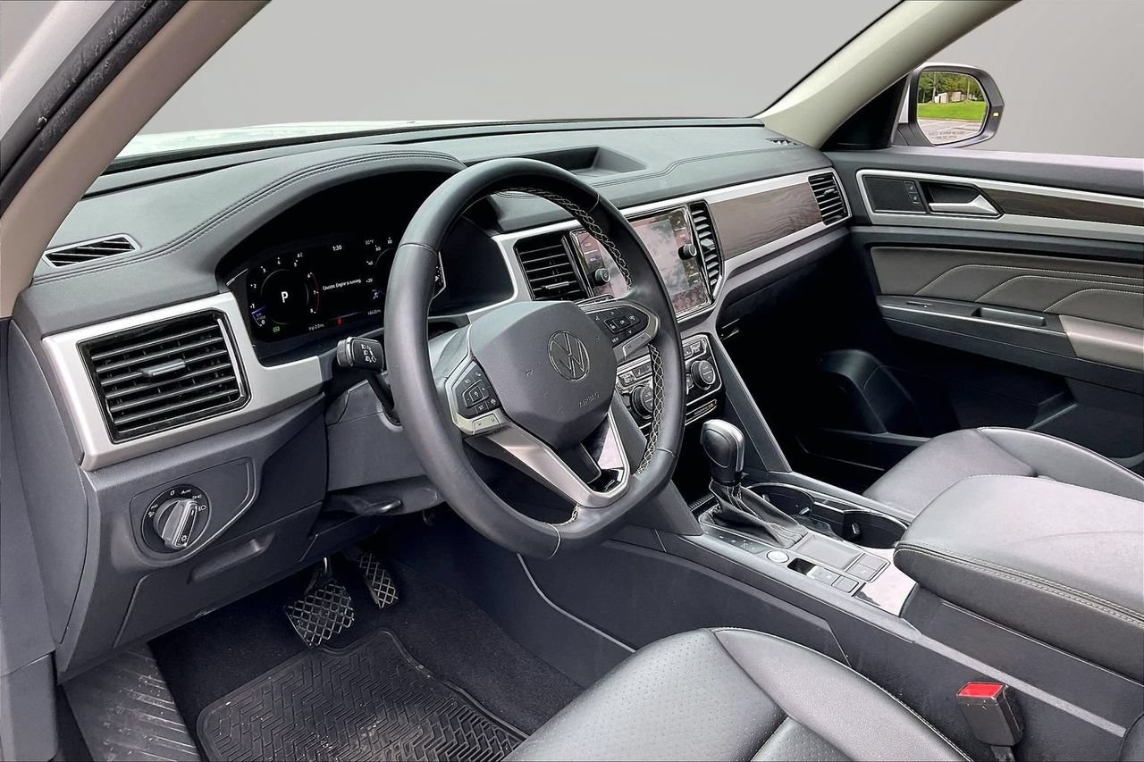Used 2023 Volkswagen Atlas SE FWD image 19