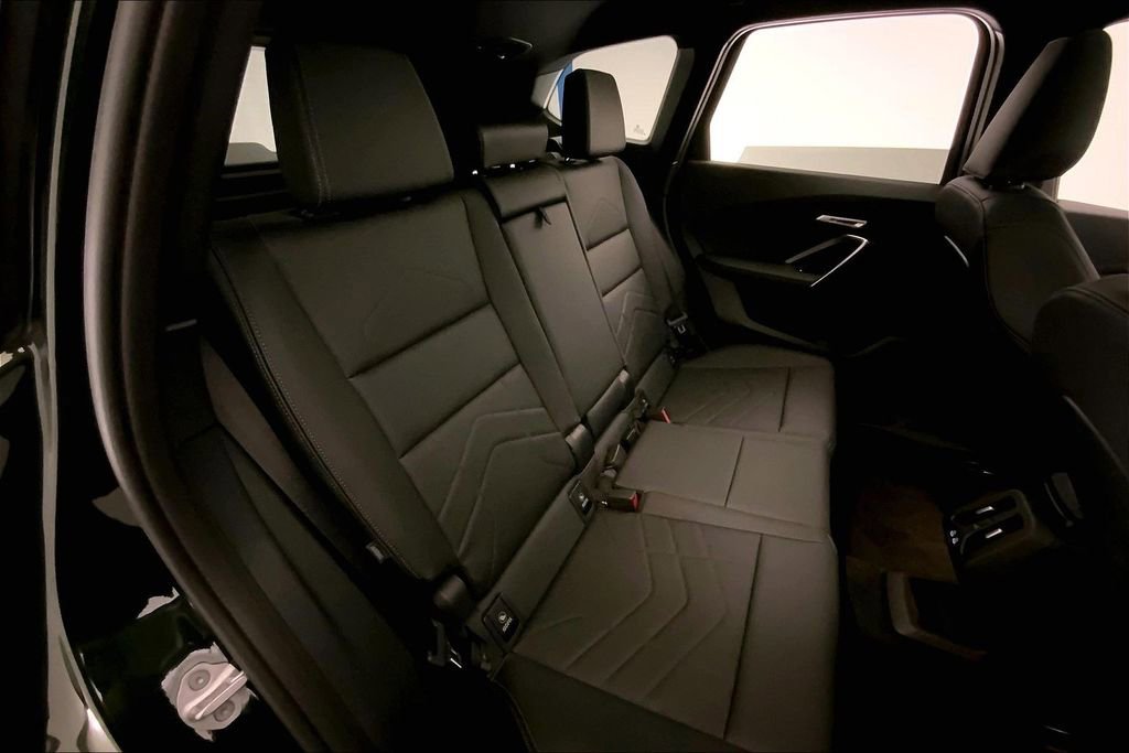 Certified 2025 BMW X1 xDrive28i AWD/4WD image 15