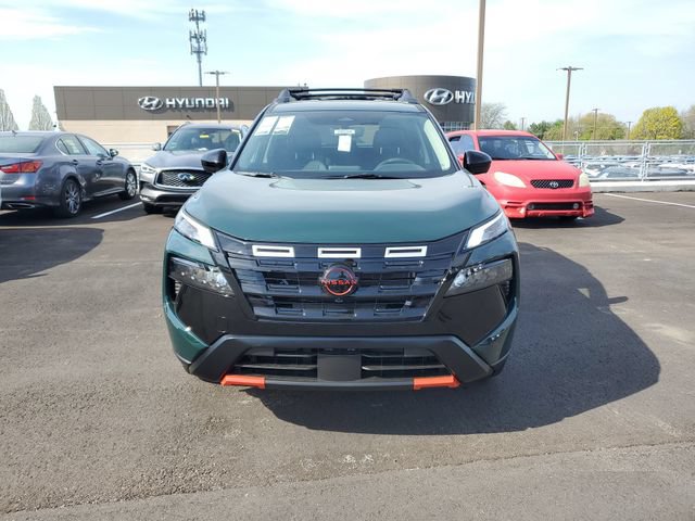New 2026 Nissan Rogue SV AWD/4WD image 2