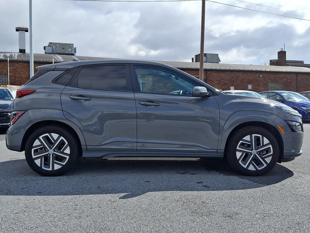Certified 2023 Hyundai Kona SE w/ Cargo Package image 7